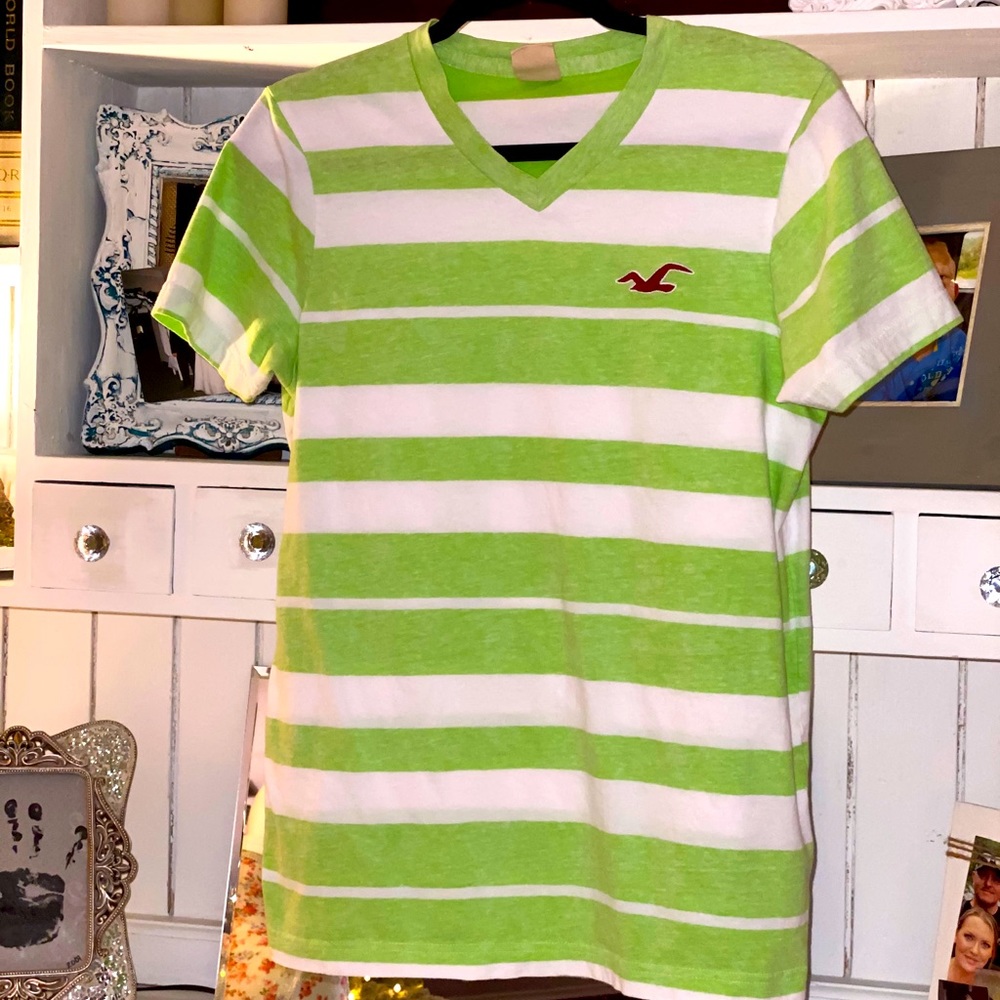 Hollister V Neck T-Shirt